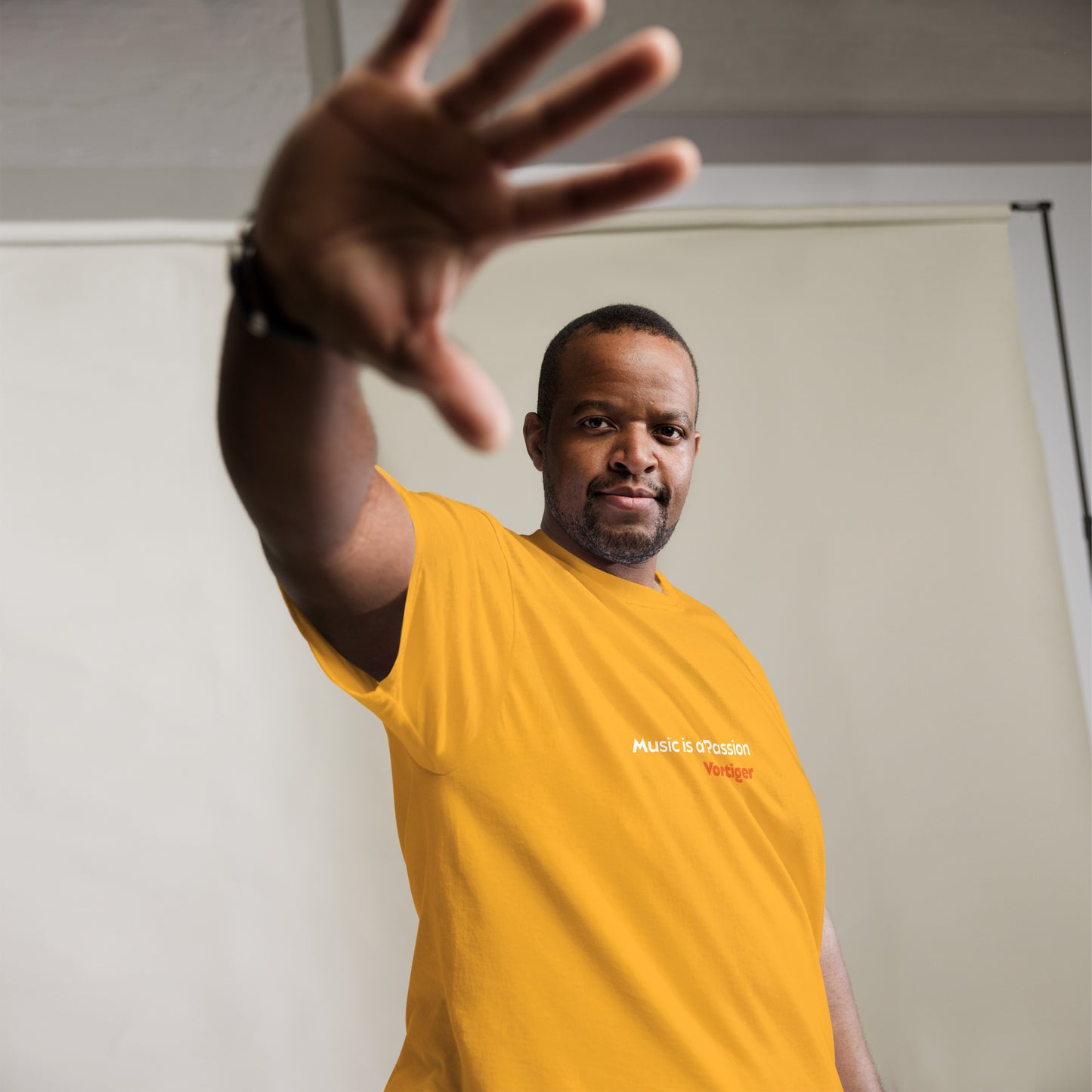 01 Unisex classic "big" t-shirt Music is a Passion